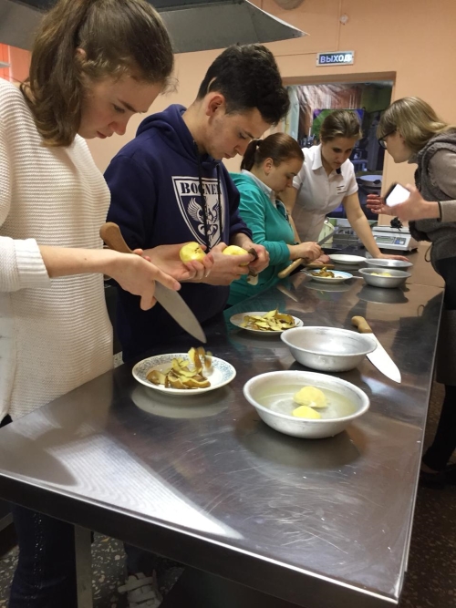 ����������